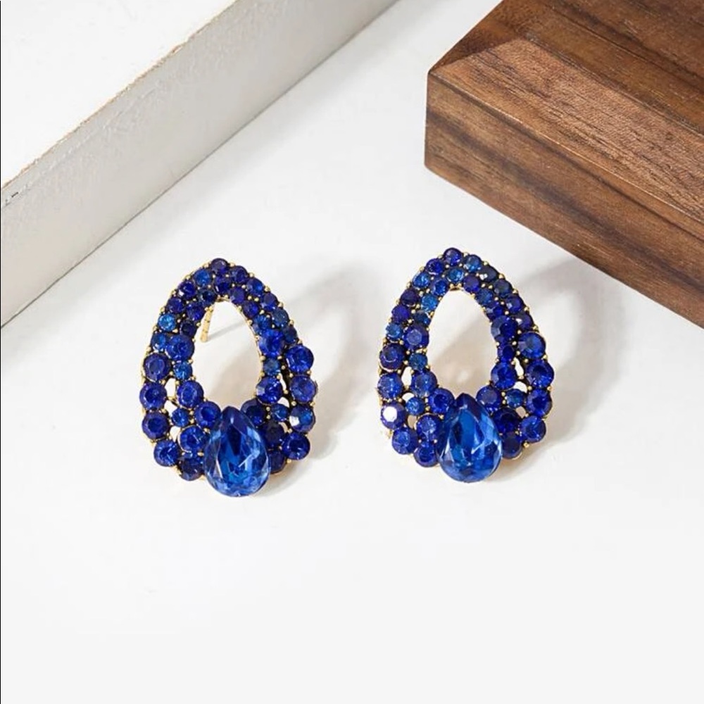 5/$35✨Luxe Gems Collection✨ Exquisite Blue Gemstone Decor Rhinestone Sapphire 💎 - Picture 8 of 11